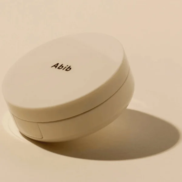 Brightening Cushion Compact Velvet Veil SPF50+ PA+++ (with refill)