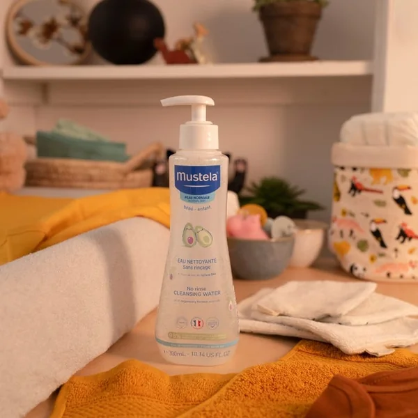 BÉBÉ - Eau Nettoyante à l'avocat Sans Rinçage - Peau Normale, 300ml
