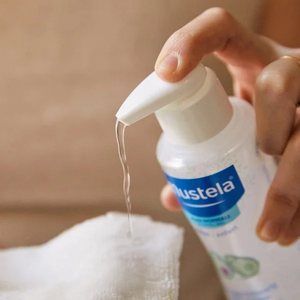 BÉBÉ - Eau Nettoyante à l'avocat Sans Rinçage - Peau Normale, 300ml