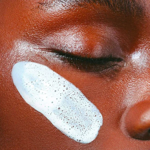 Clarins - Doux Nettoyant Moussant Hydratant Peaux normales à sèches