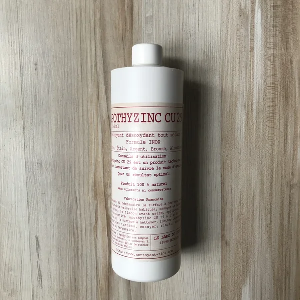 CU 29 Nettoyant désoxydant naturel tous métaux 500 ML cuivre bronze étain aluminium inox argent etc.