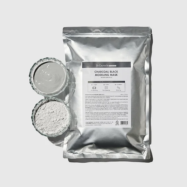 Expert Charcoal Black Modeling Mask