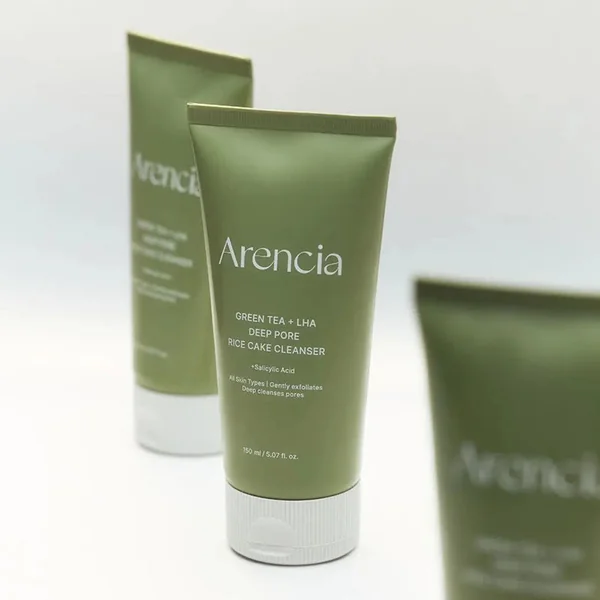 Green Tea + LHA Deep Pore Rice Cake Cleanser