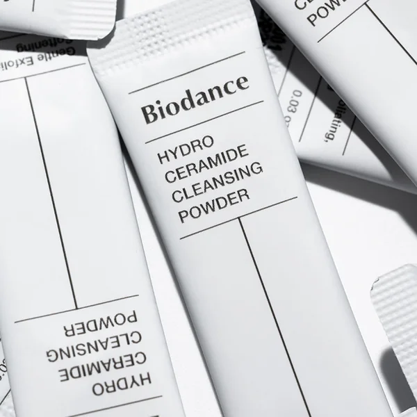 Hydro Ceramide Cleansing Powder