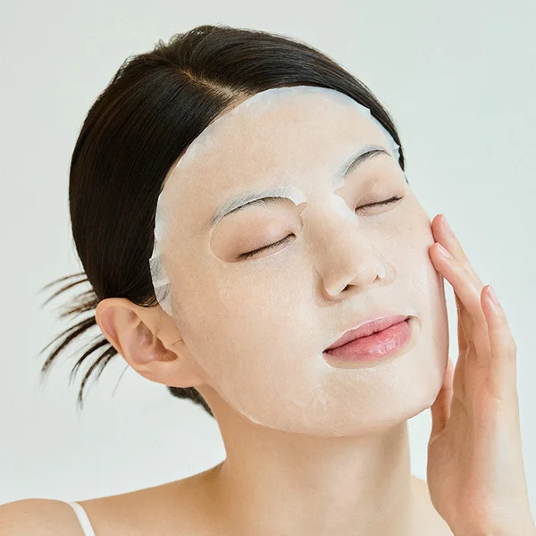 Madagascar Centella Tone Brightening Glow Mask