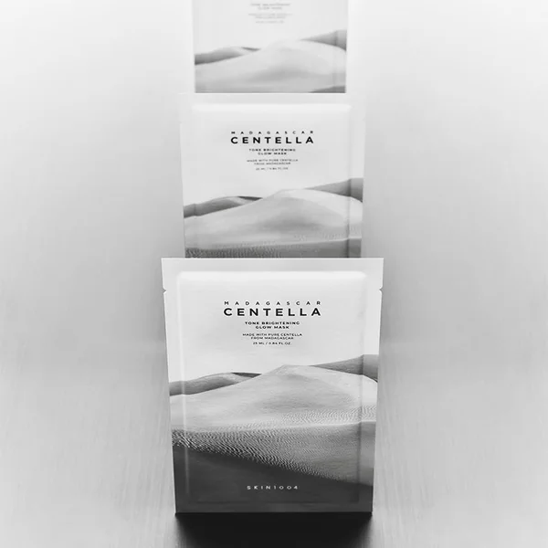 Madagascar Centella Tone Brightening Glow Mask