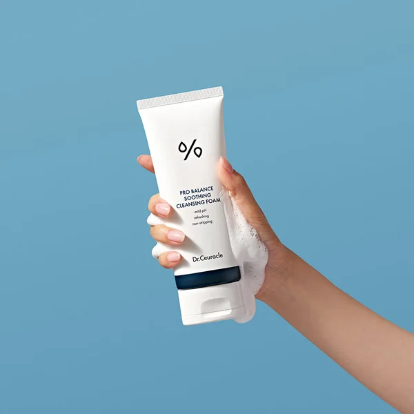 Pro Balance Soothing Cleansing Foam