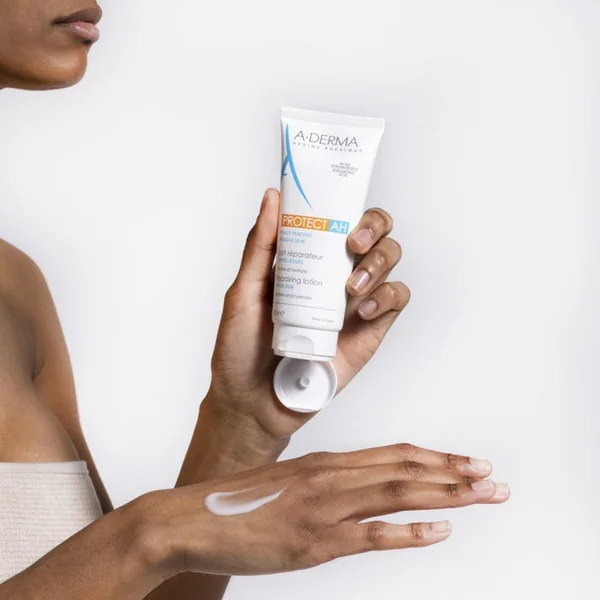 PROTECT AH - Lait Réparateur Hydratant Après-Soleil - Visage et Corps - Peaux Fragiles, 250ml