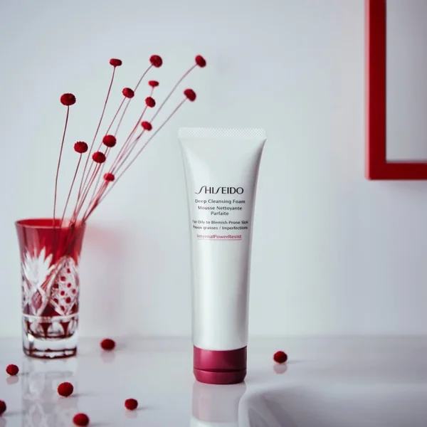 Shiseido - Mousse Nettoyante Parfaite Peaux Grasses/Imperfections