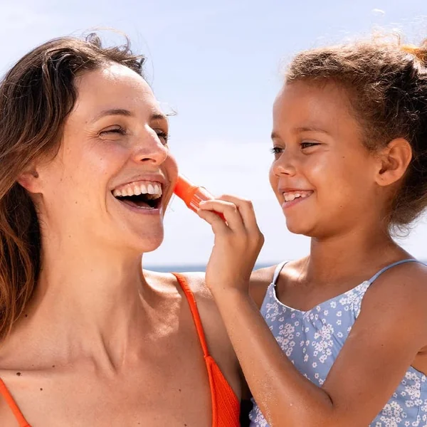 SUN SECURE - Easy Stick Solaire Fini Invisible SPF50+ - Visage, Lèvres, Zones Exposées - Peaux Sensibles, 10g