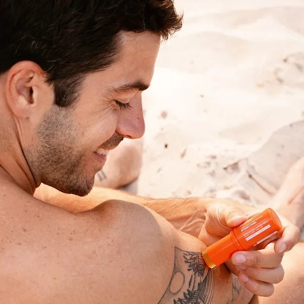 SUN SECURE - Easy Stick Solaire Fini Invisible SPF50+ - Visage, Lèvres, Zones Exposées - Peaux Sensibles, 10g