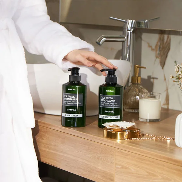 Tea Tree & Macadamia Deep Cleansing Shampoo