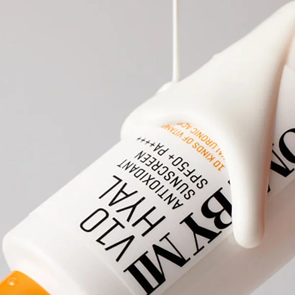 V10 Hyal Antioxidant Sunscreen SPF50+ PA++++ (Expiring 29/8/2026)