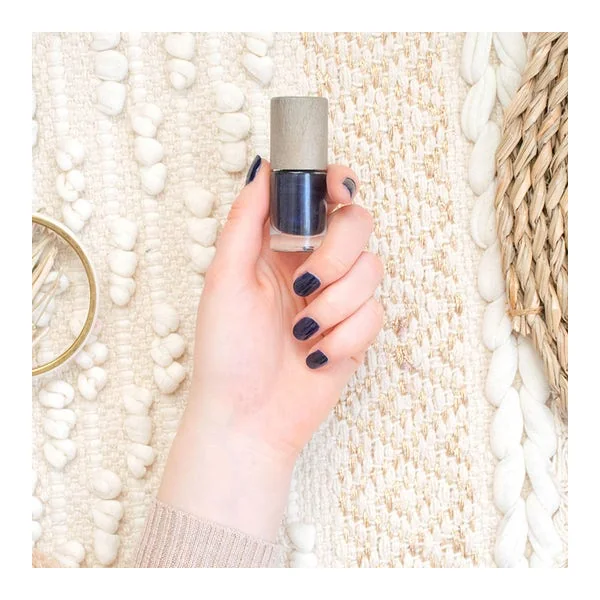 Vernis à ongles 60 Ombre Noire